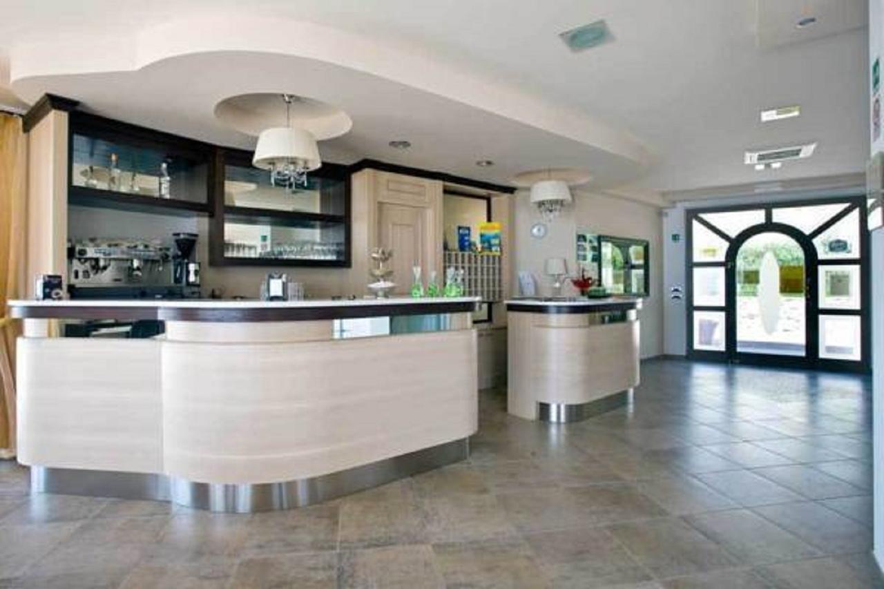 Residence Besass, Gtsgroup ติญญาเล ภายนอก รูปภาพ